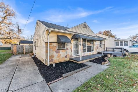 13813 Leroy Avenue Cleveland OH 44135