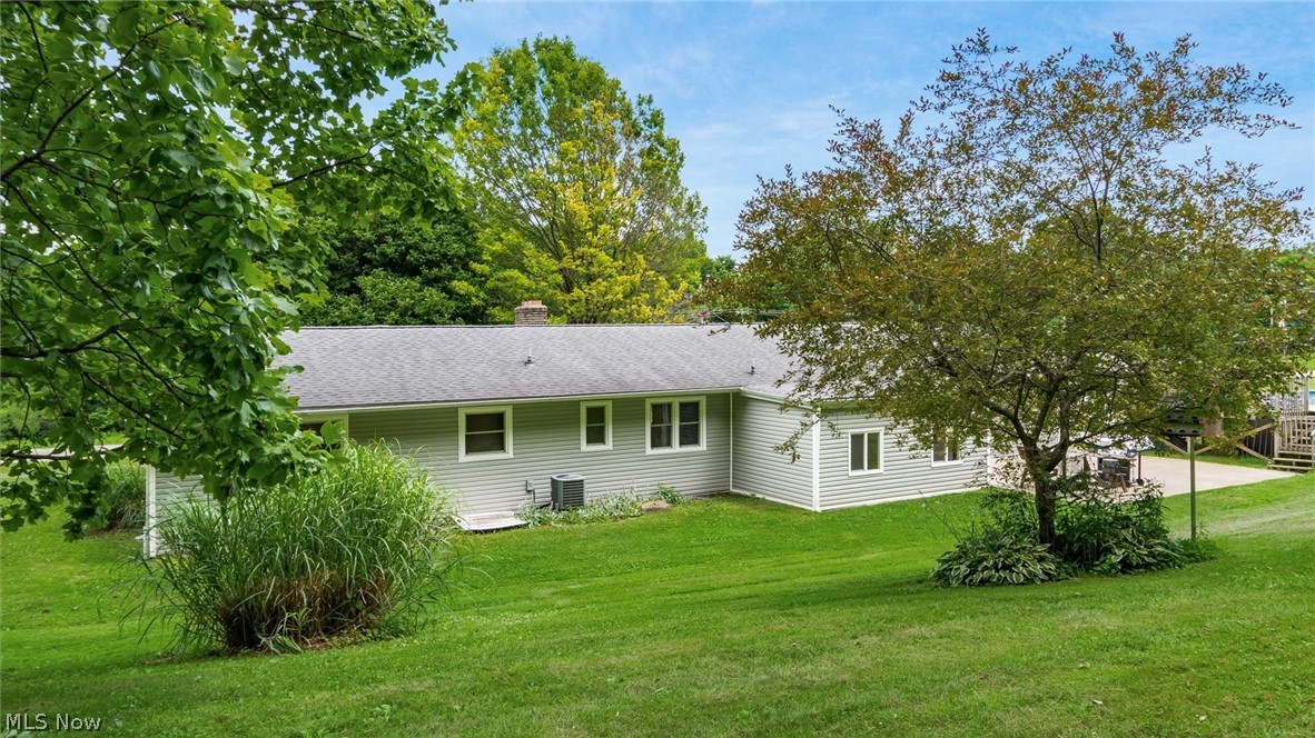 7785 Blackrun Road Nashport OH 43830