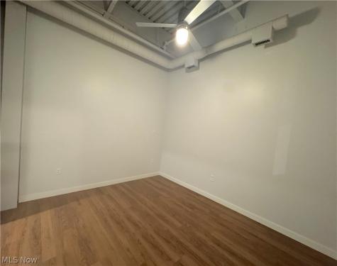 1587 E 31st Street Cleveland OH 44114