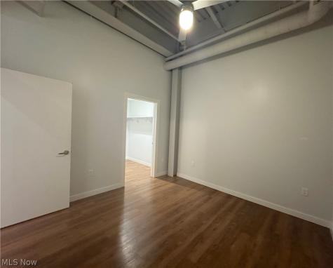 1587 E 31st Street Cleveland OH 44114