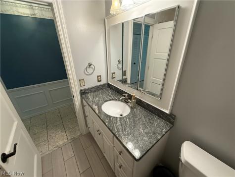 6803 Cranbrook Brecksville OH 44141
