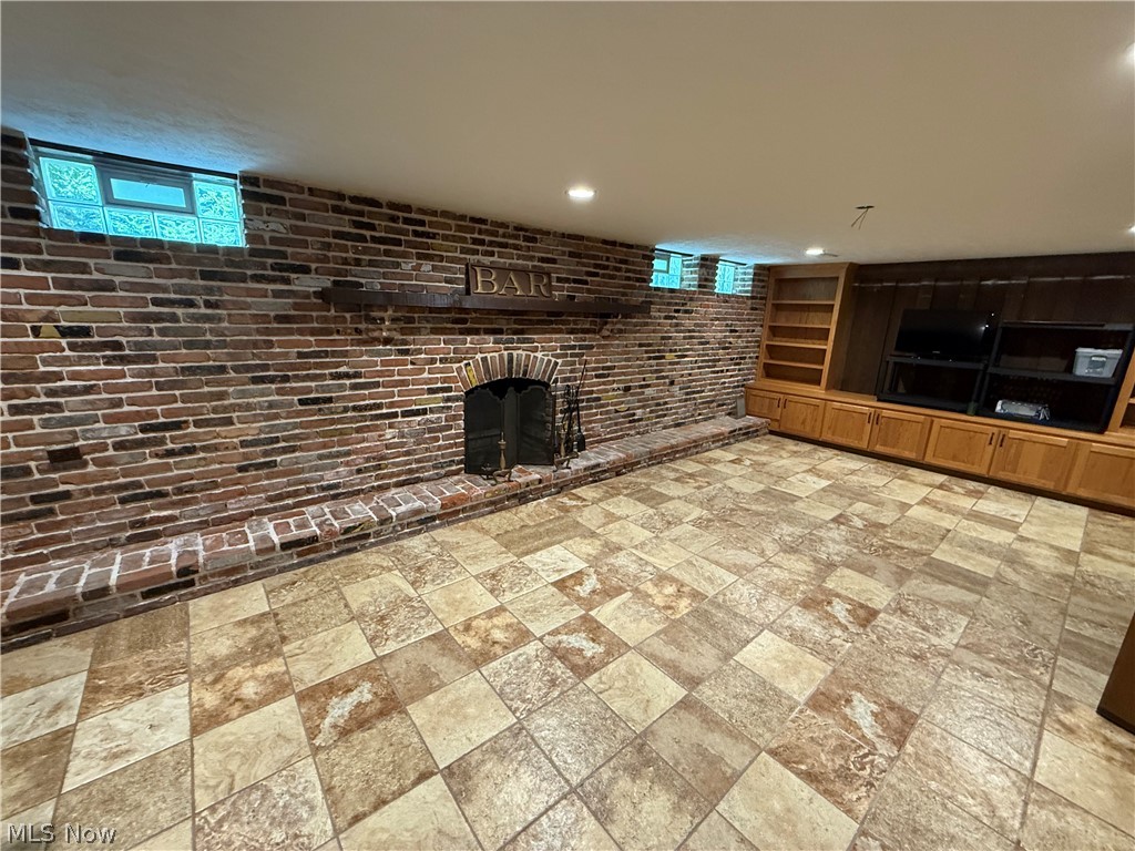 6803 Cranbrook Brecksville OH 44141