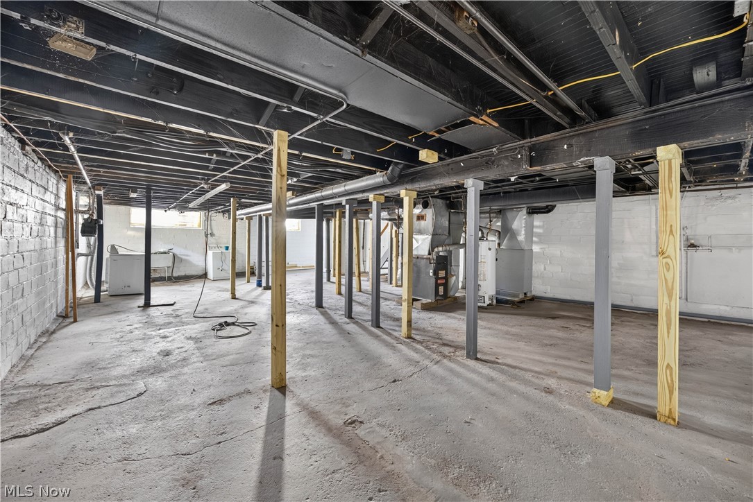 9901 Loretta Avenue Cleveland OH 44102
