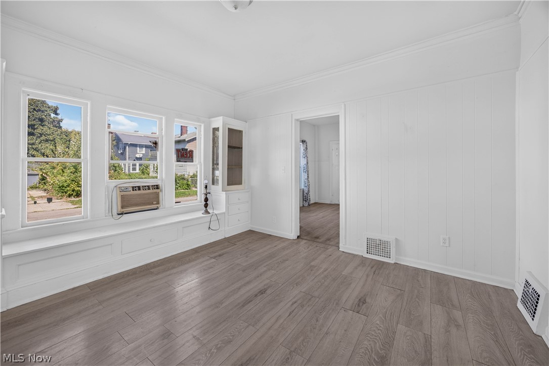 9901 Loretta Avenue Cleveland OH 44102