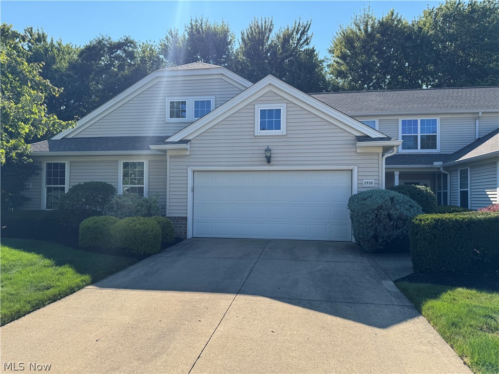 Westlake OH, 2538 Wyndgate Court, Unit 2538