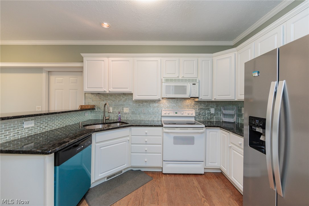 2538 Wyndgate Court Westlake OH 44145