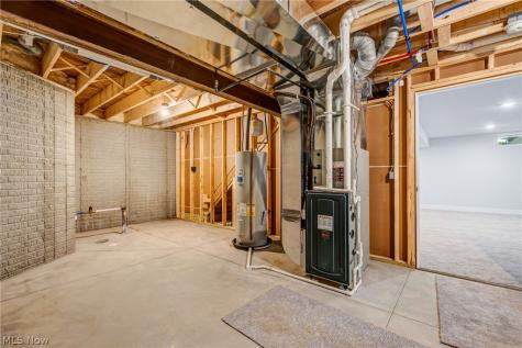 1021 Learidge Road Lyndhurst OH 44124