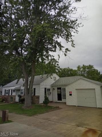 802 North Avenue Painesville OH 44077