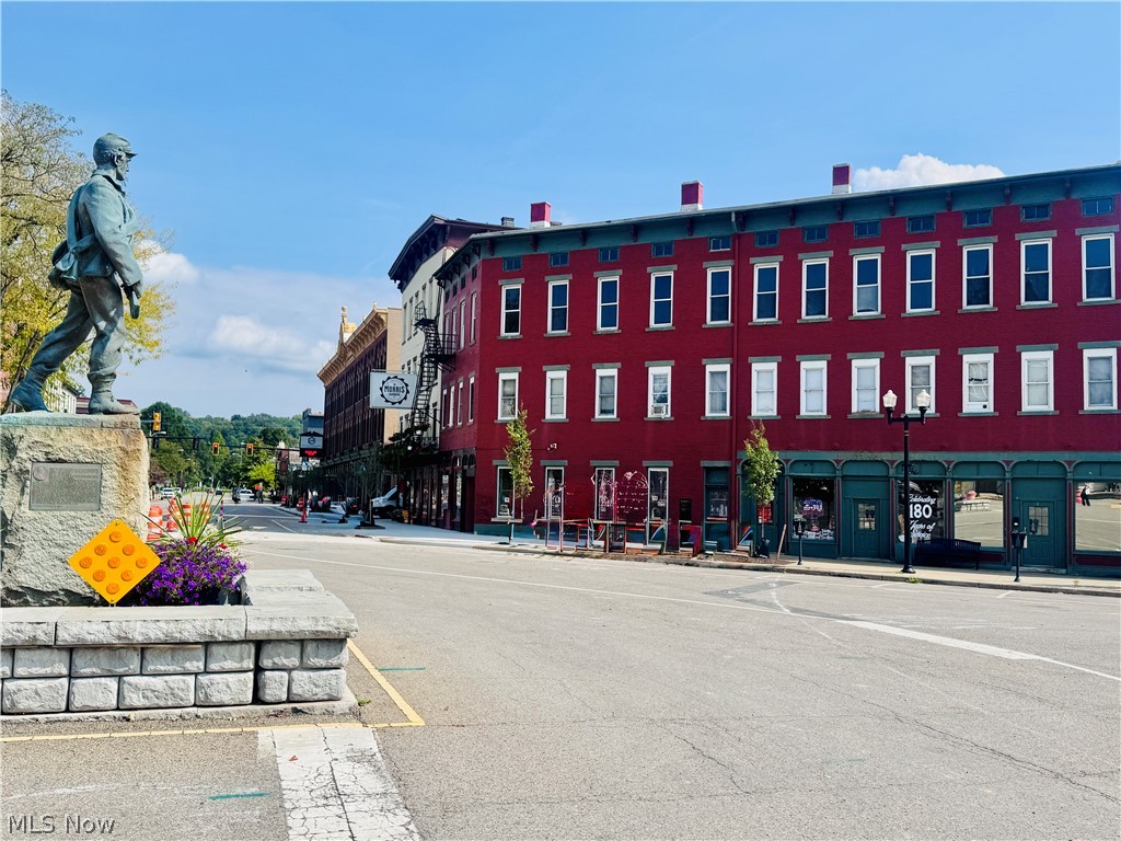 18 E Main Street Mcconnelsville OH 43756