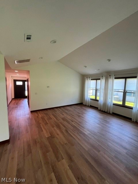 2719 Barnhill Road SE New Philadelphia OH 44663