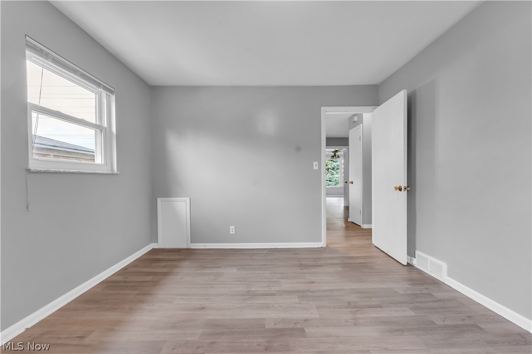 2915 Snow Road Parma OH 44134