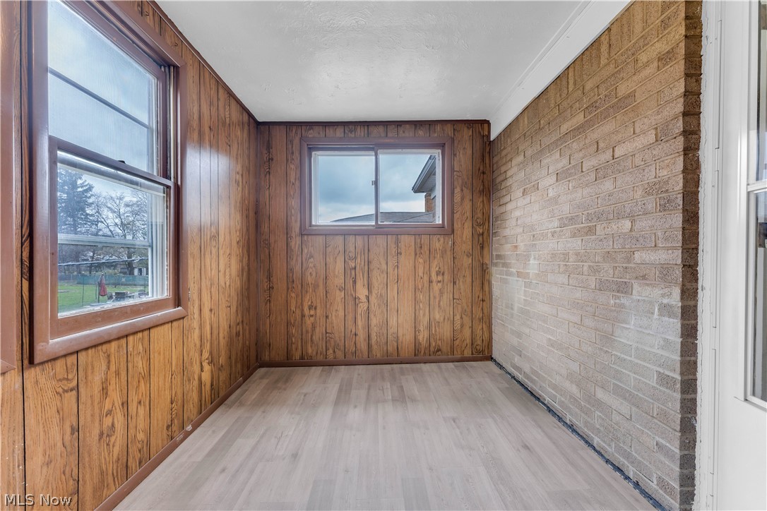 2915 Snow Road Parma OH 44134