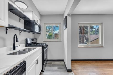 5235 State Road Parma OH 44134