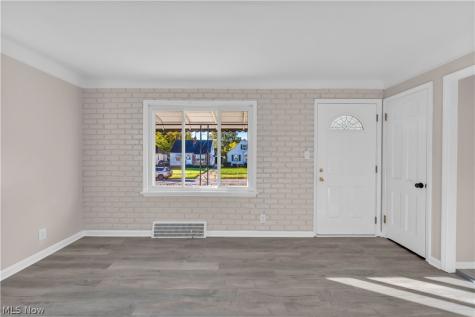 12817 Oak Park Boulevard Garfield Heights OH 44125