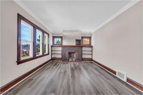 10602 Langton Avenue Garfield Heights OH 44125