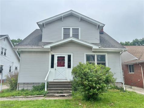 9615 Cardwell Avenue Cleveland OH 44105