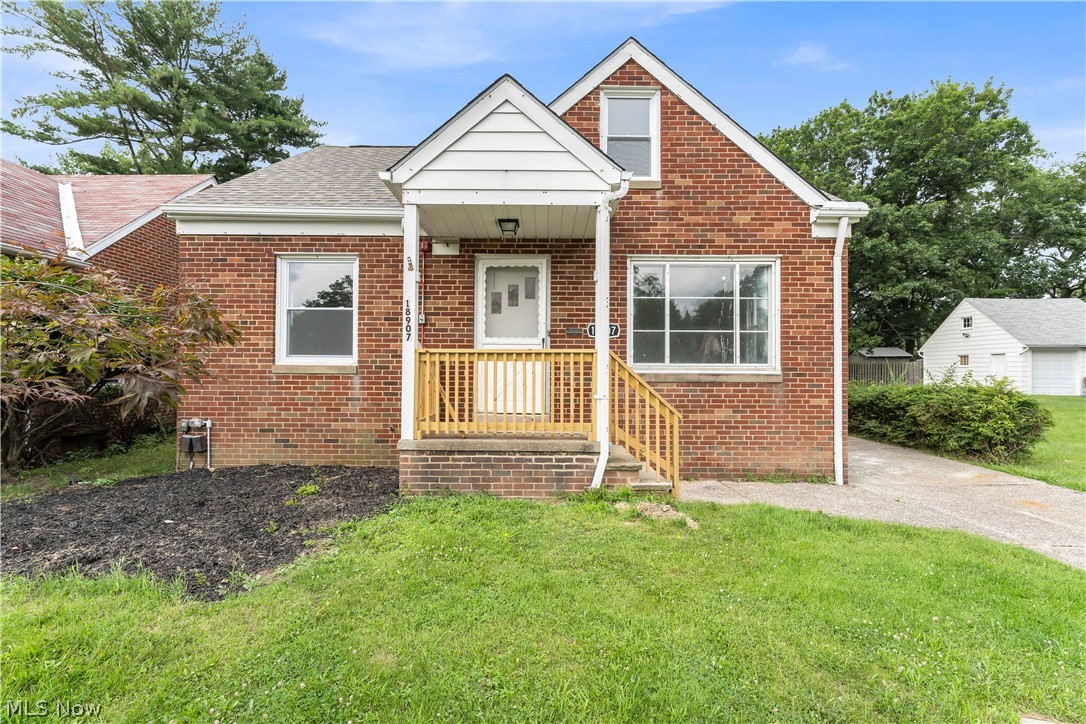 18907 Harlan Drive Maple Heights OH 44137