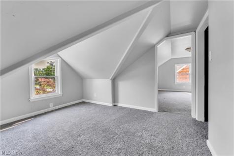 18907 Harlan Drive Maple Heights OH 44137