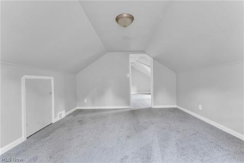 18907 Harlan Drive Maple Heights OH 44137