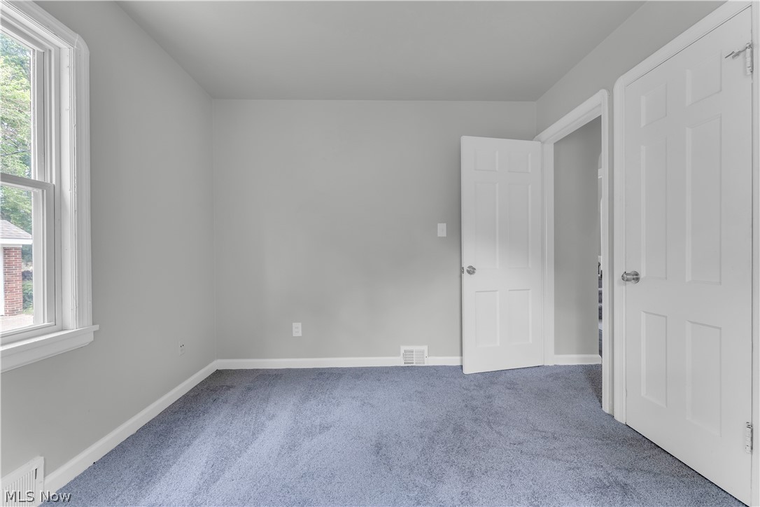 18907 Harlan Drive Maple Heights OH 44137
