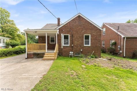 18907 Harlan Drive Maple Heights OH 44137
