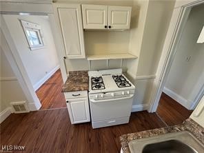 2915 Roanoke Avenue Cleveland OH 44109