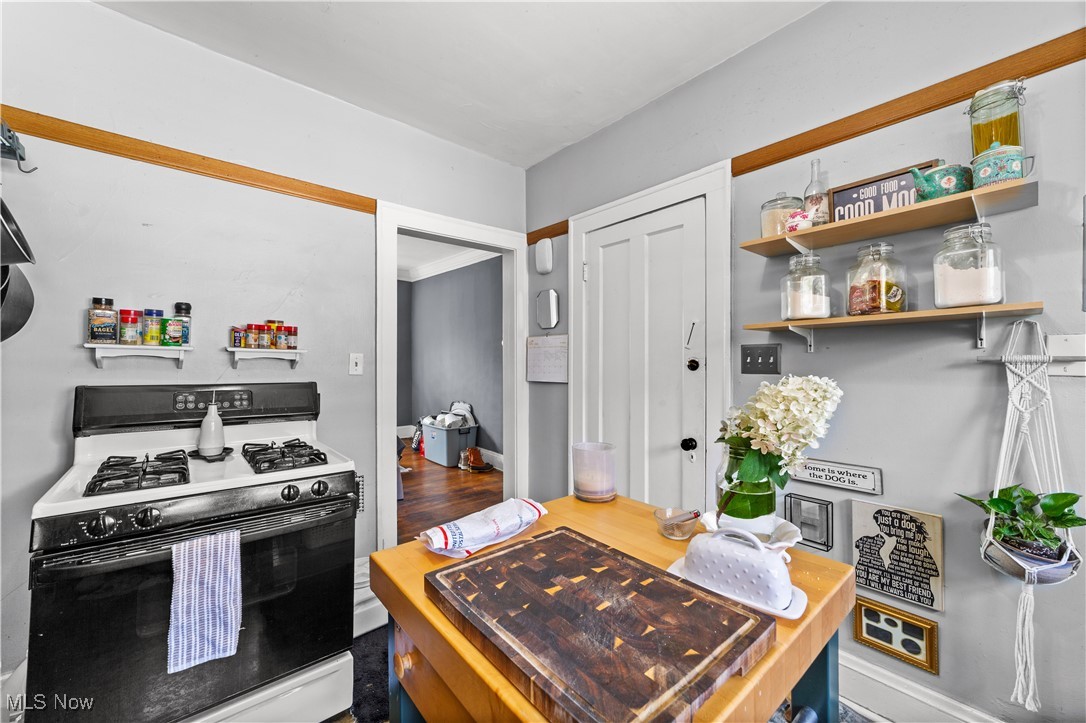 2819 E Derbyshire Road Cleveland Heights OH 44118