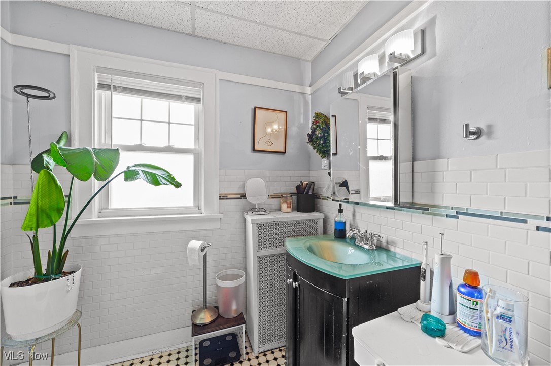 2819 E Derbyshire Road Cleveland Heights OH 44118