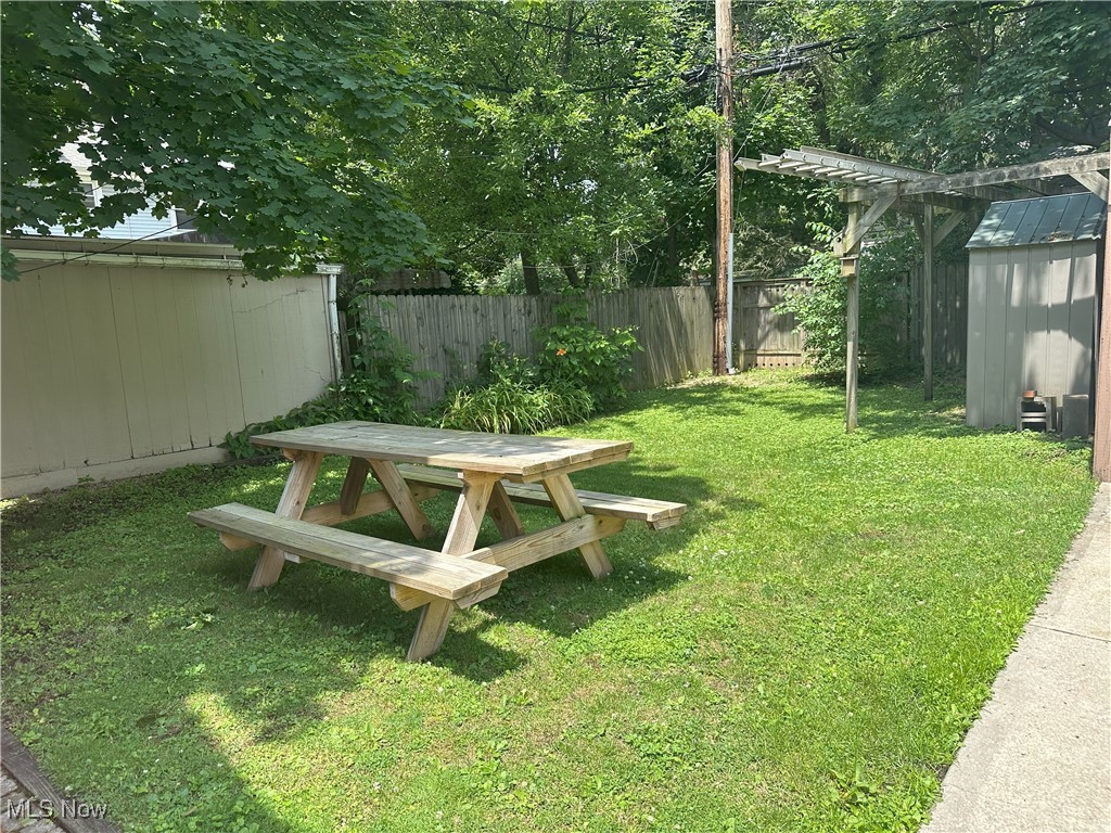 2819 E Derbyshire Road Cleveland Heights OH 44118