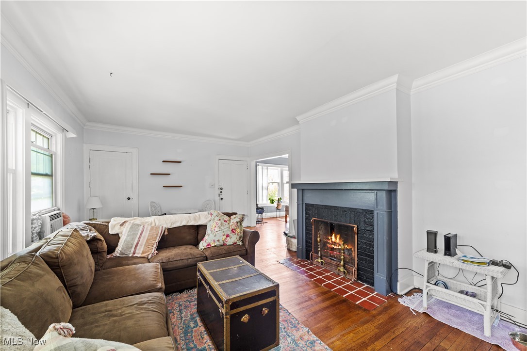 2819 E Derbyshire Road Cleveland Heights OH 44118