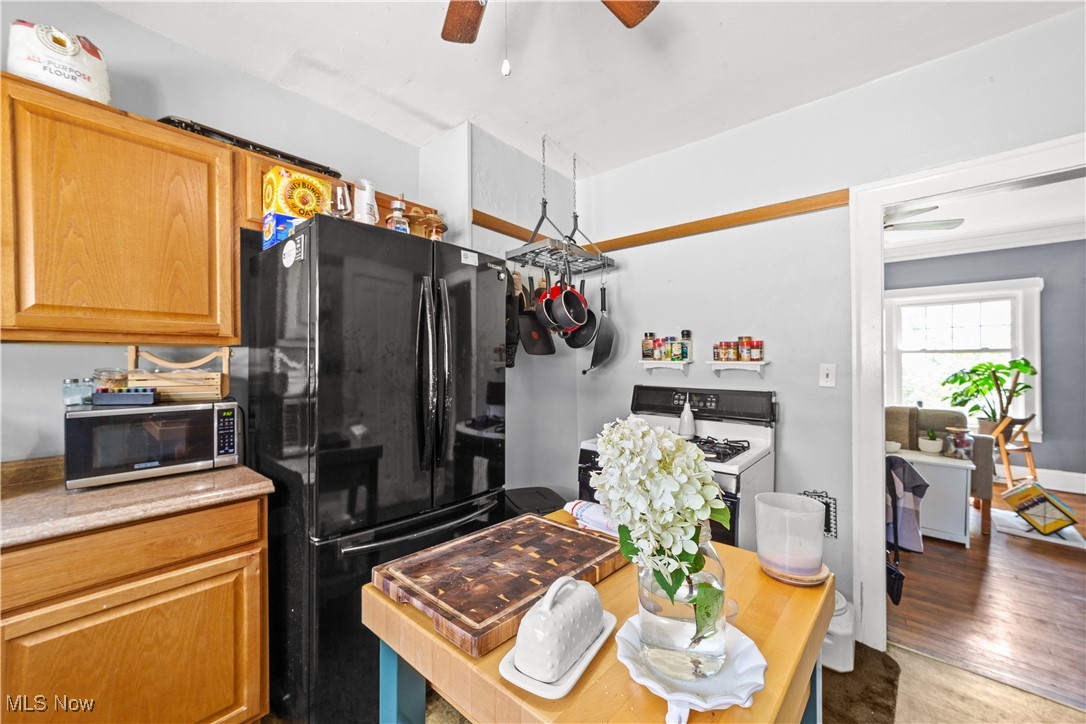 2819 E Derbyshire Road Cleveland Heights OH 44118