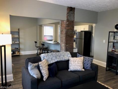 1387 W 69th Street Cleveland OH 44102