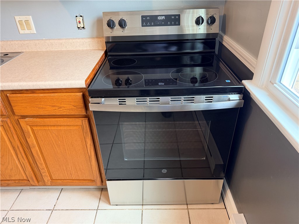 929 Cook Avenue Youngstown OH 44512