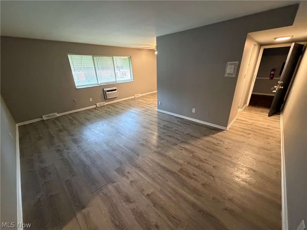 2537 Noble Road Cleveland Heights OH 44121