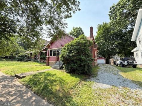 1504 Preston Avenue Akron OH 44305
