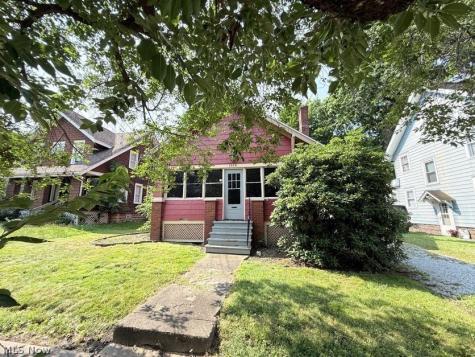 1504 Preston Avenue Akron OH 44305