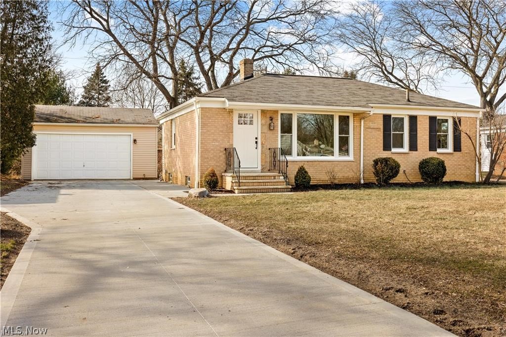 1996 N Doovys Street Avon OH 44011