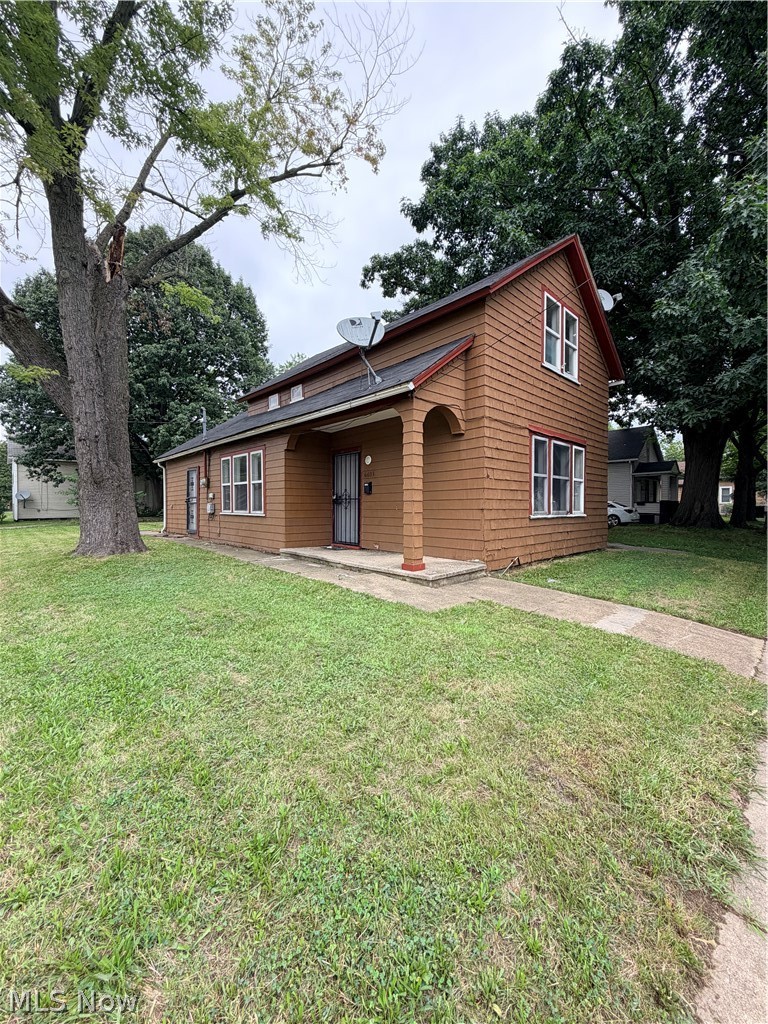 6603 Charter Avenue Cleveland OH 44127