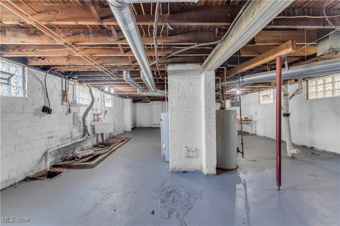 4732 E 104th Street Garfield Heights OH 44125