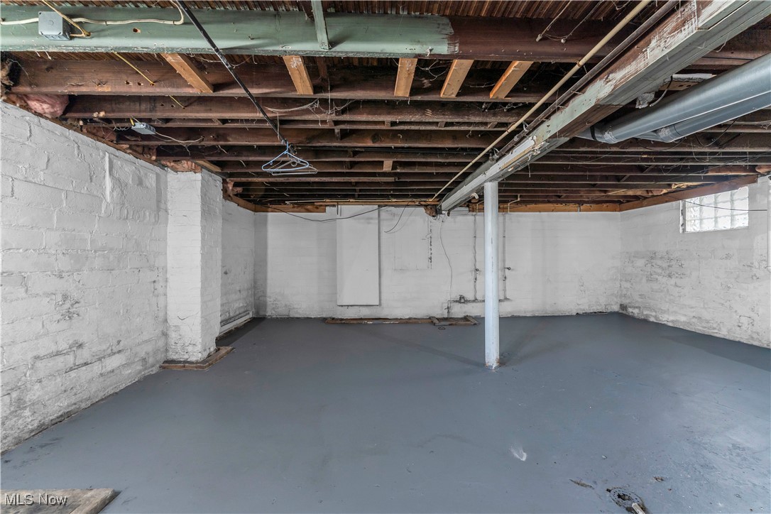 4732 E 104th Street Garfield Heights OH 44125