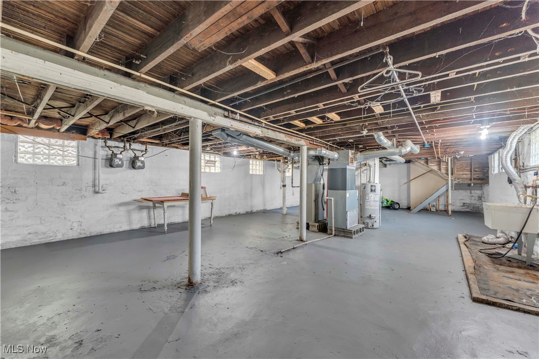 4732 E 104th Street Garfield Heights OH 44125