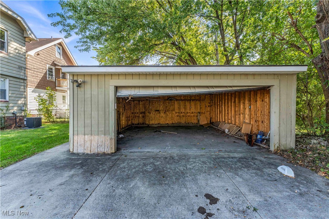 4732 E 104th Street Garfield Heights OH 44125