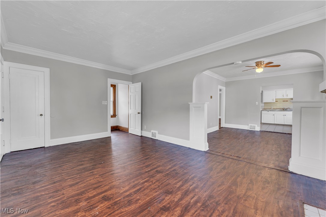 4732 E 104th Street Garfield Heights OH 44125