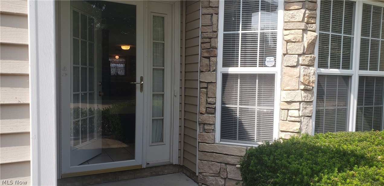 15032 Woodsong Drive Middlefield OH 44062