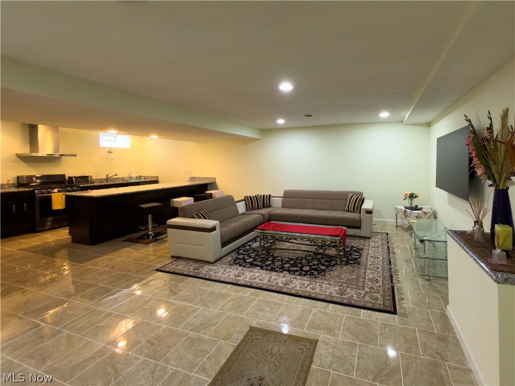 8426 Chester Parkway Cleveland OH 44106