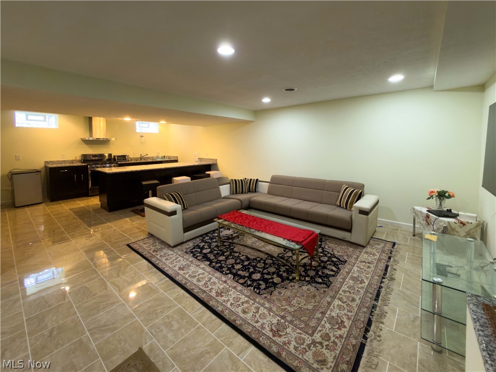 8426 Chester Parkway Cleveland OH 44106