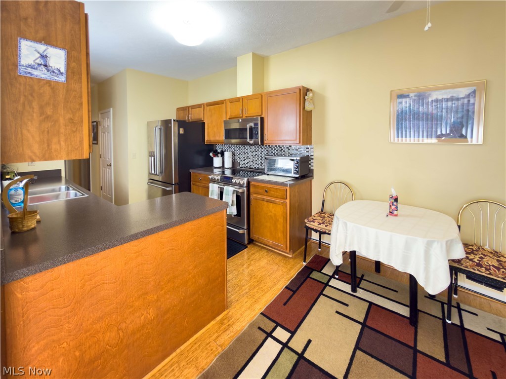 8426 Chester Parkway Cleveland OH 44106