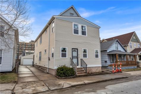 1330 W 67 Street Cleveland OH 44102