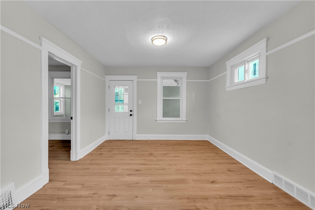 1330 W 67 Street Cleveland OH 44102