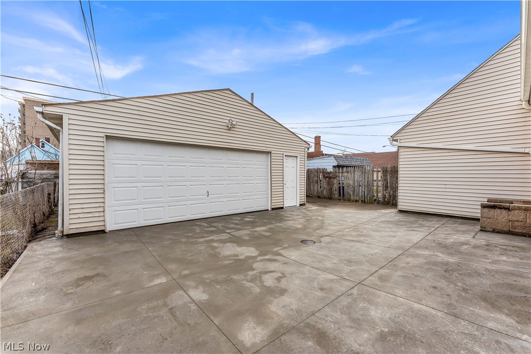 1330 W 67 Street Cleveland OH 44102